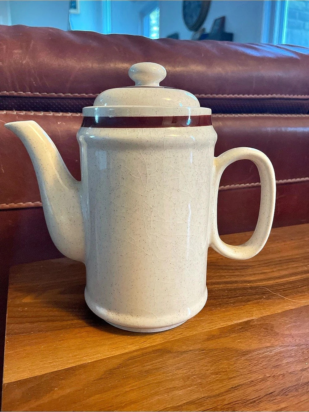 Scandia teapot Stoneware in Cream